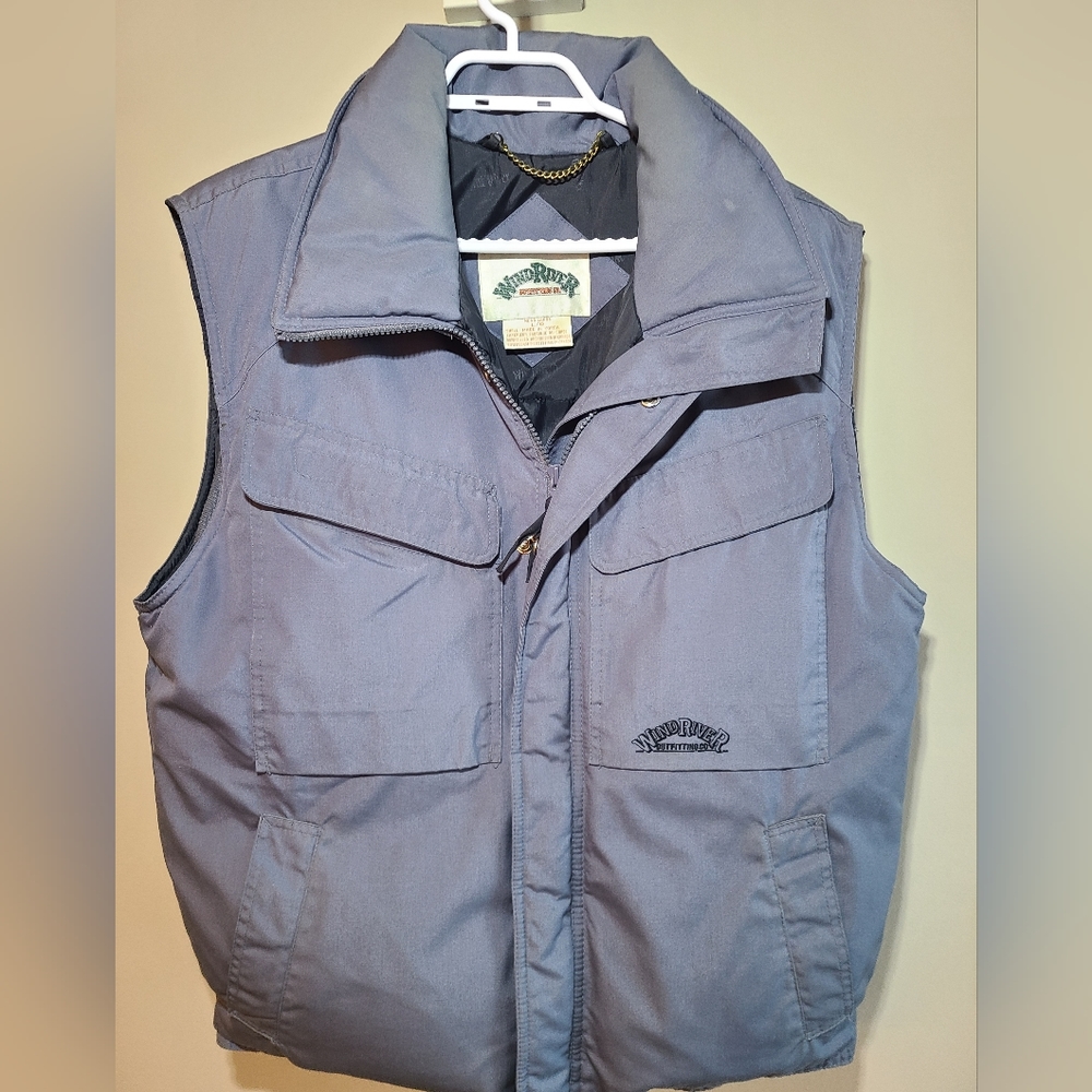 Wind River Down filled vest. Men's large.